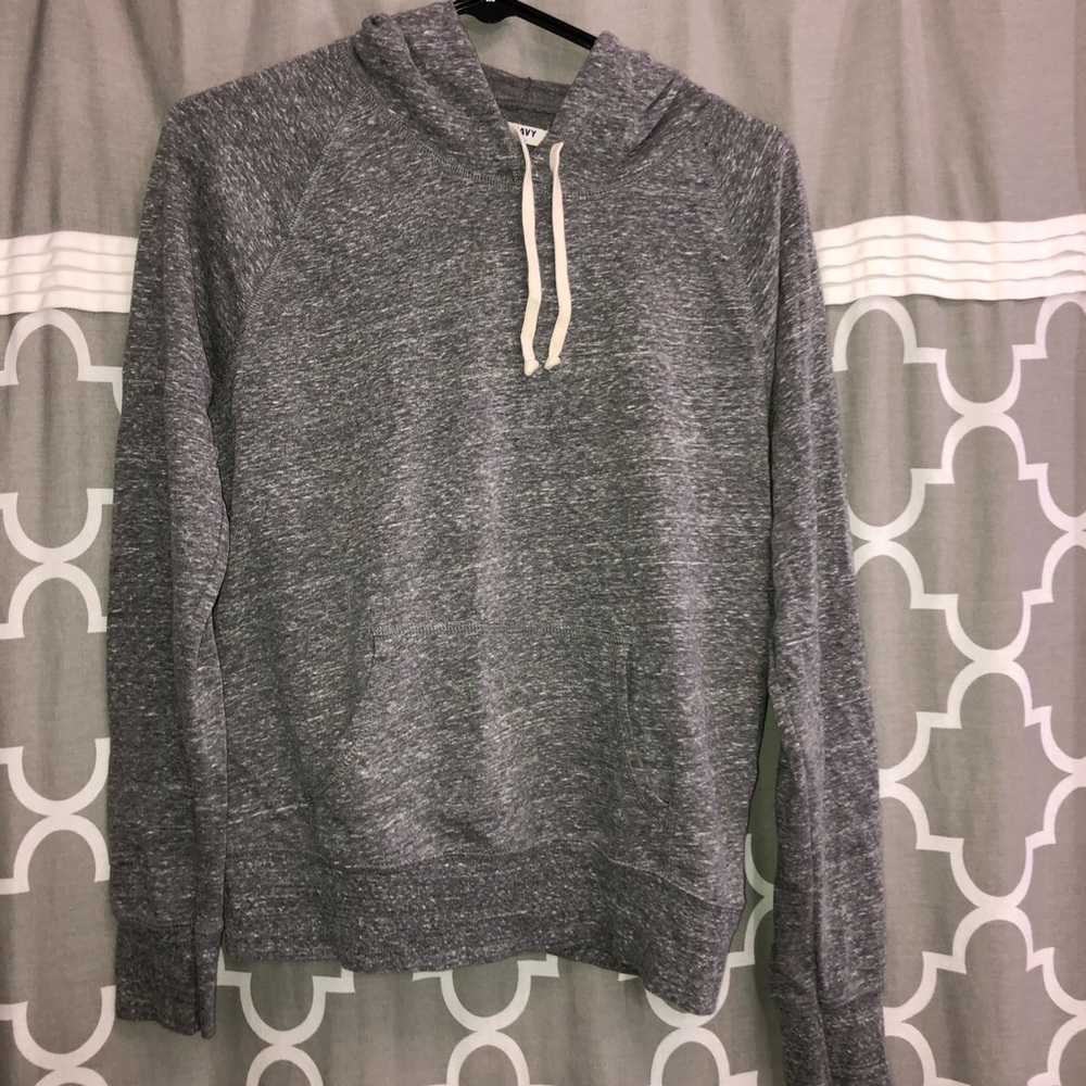 ☀︎︎ Gray Hooded Long-Sleeve ☀︎︎
